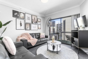 City Living Retreat - Modern 2BR Apartment in East Perth